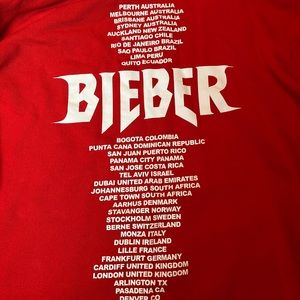 Team Bieber Tour 2017 Small Red Pullover Like New